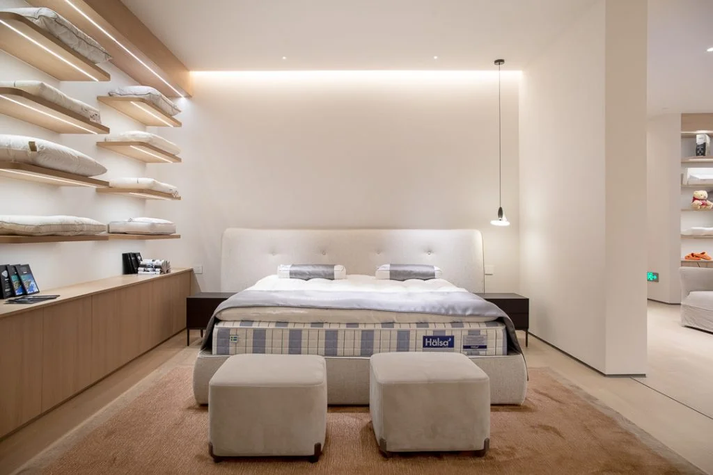 Plain Homeland Slider Nine Item 1