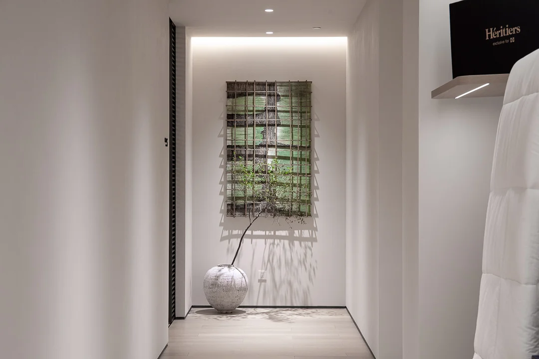 Plain Homeland Slider Nine Item 6