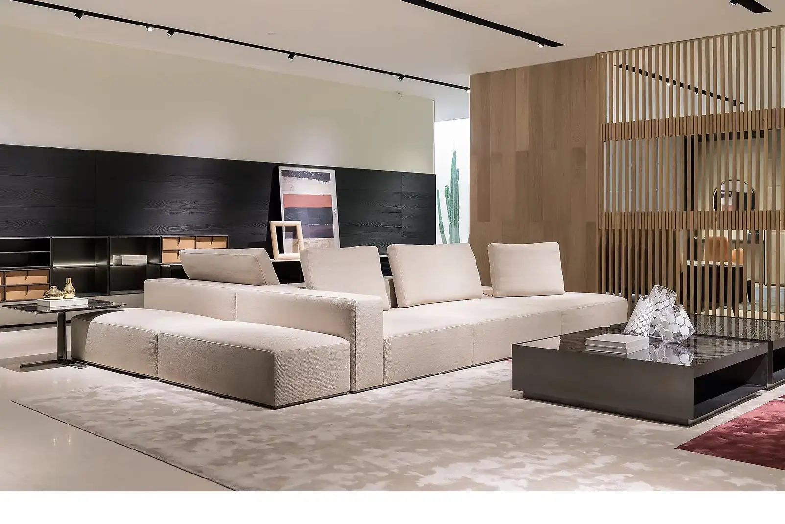 Plain Homeland Slider Three Item 2