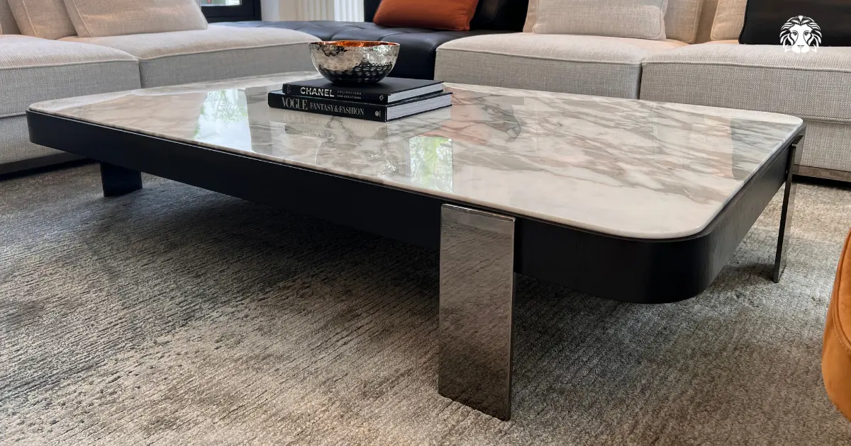 Bàn trà thường được đặt ở khu vực trung tâm trong phòng khách