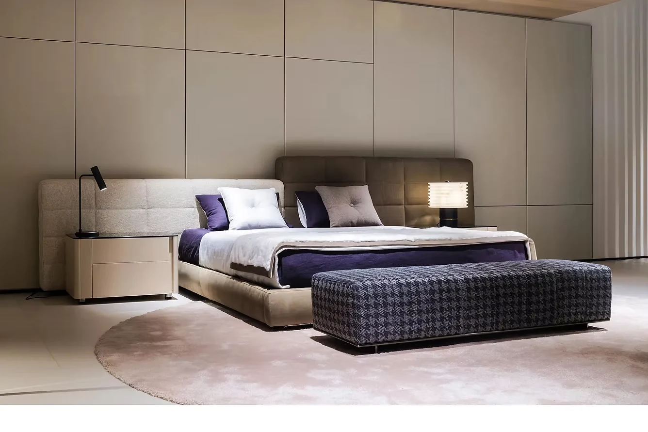 Plain Homeland Slider Three Item 1