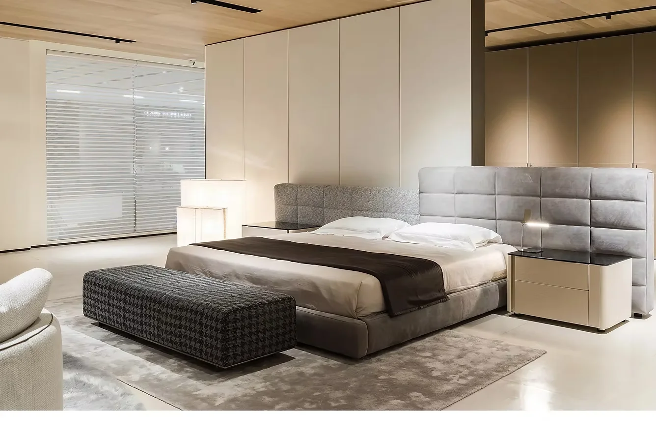 Plain Homeland Slider Three Item 2