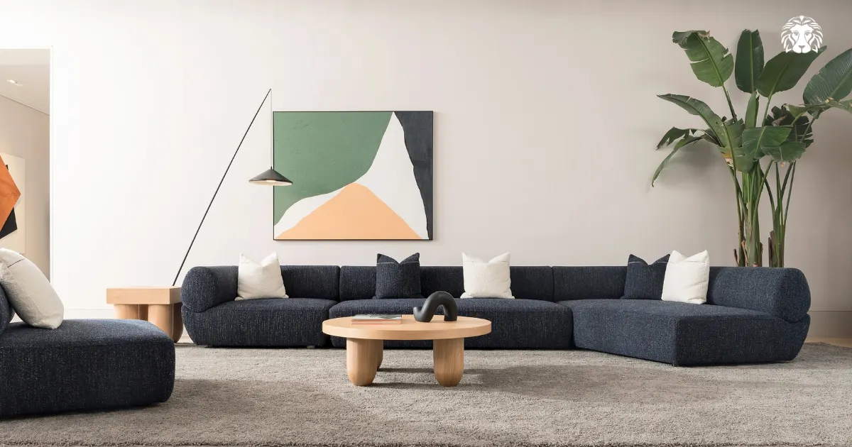 Sofa là đồ nội thất có thiết kế dài, bọc nệm, có tựa lưng và tay vịn