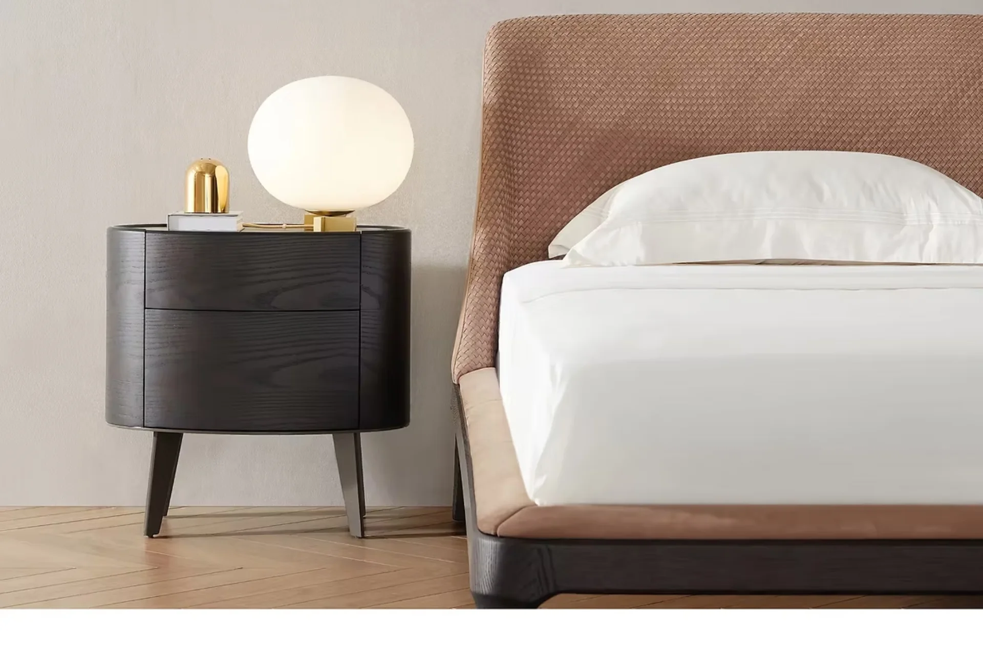 Plain Homeland Slider Three Item 2