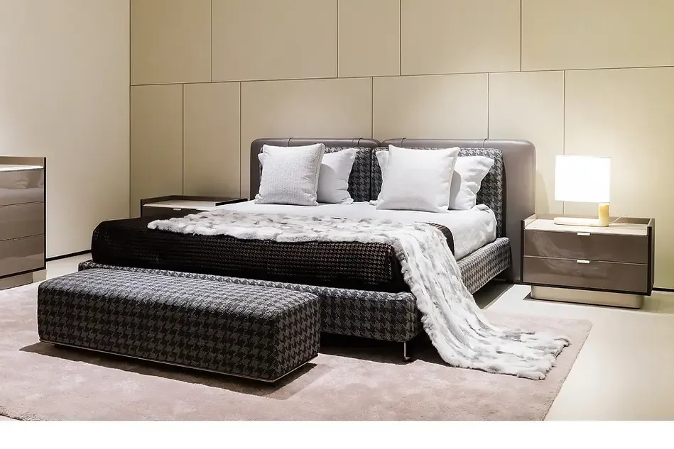 Plain Homeland Slider Three Item 2