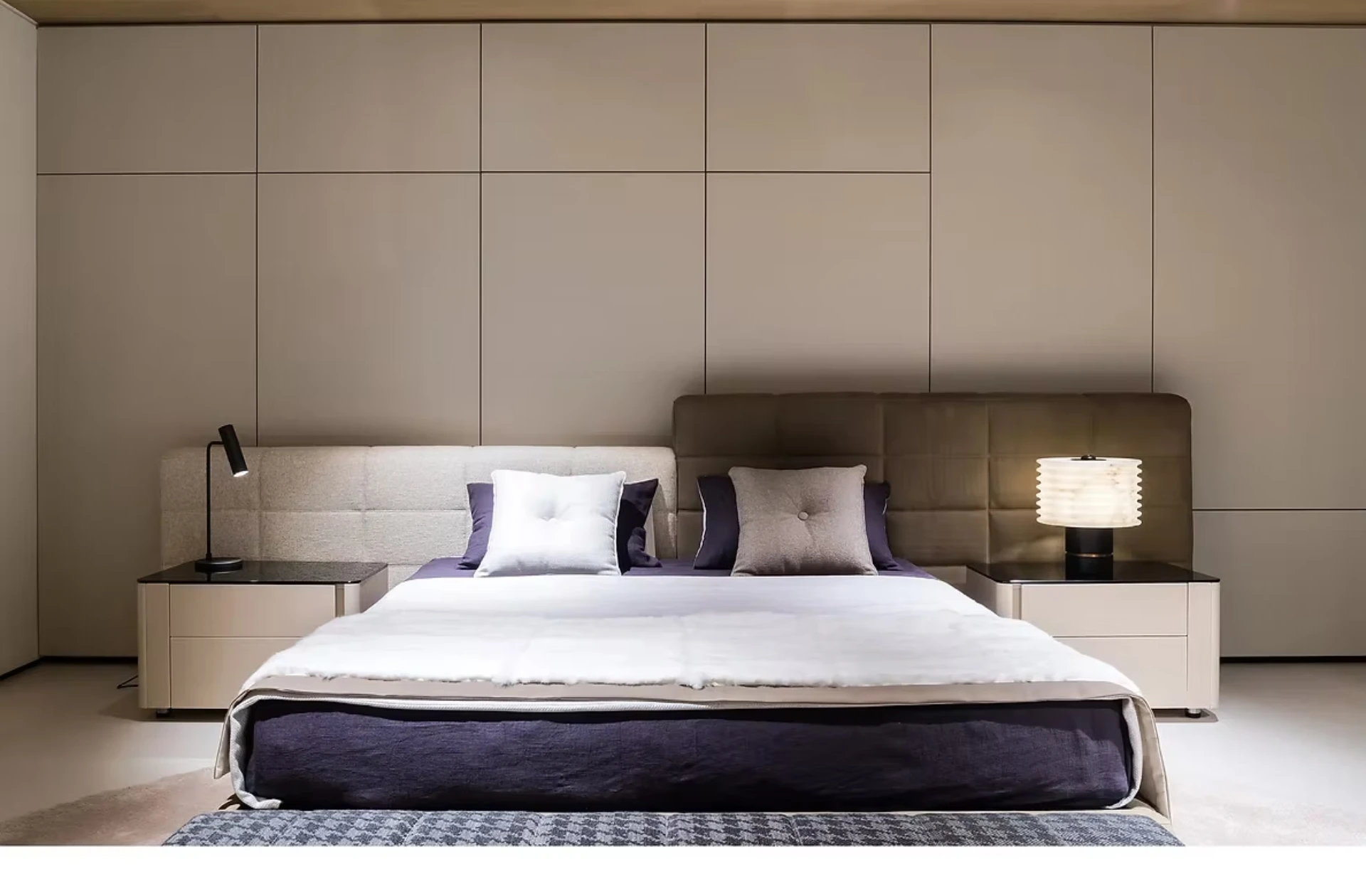 Plain Homeland Slider Three Item 1