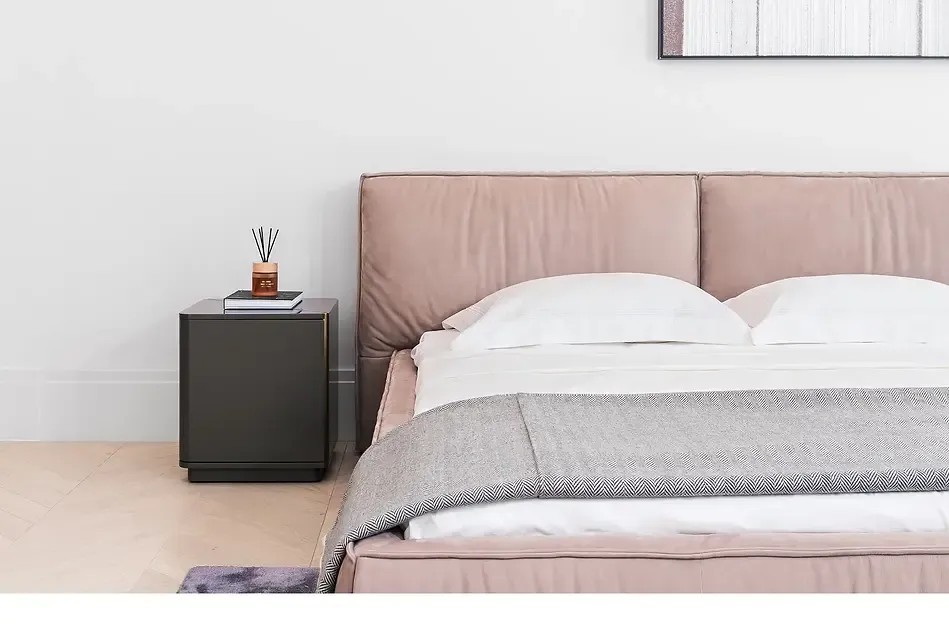 Plain Homeland Slider Three Item 2