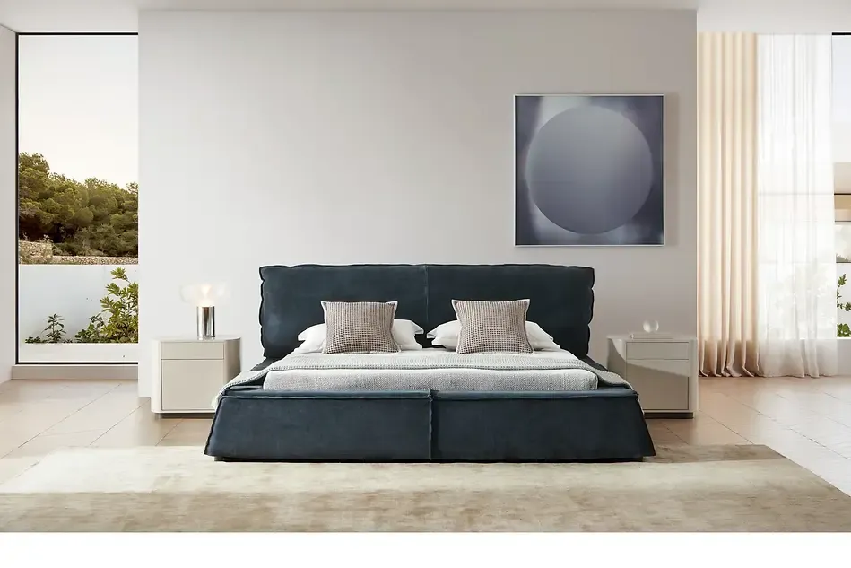 Plain Homeland Slider Three Item 4