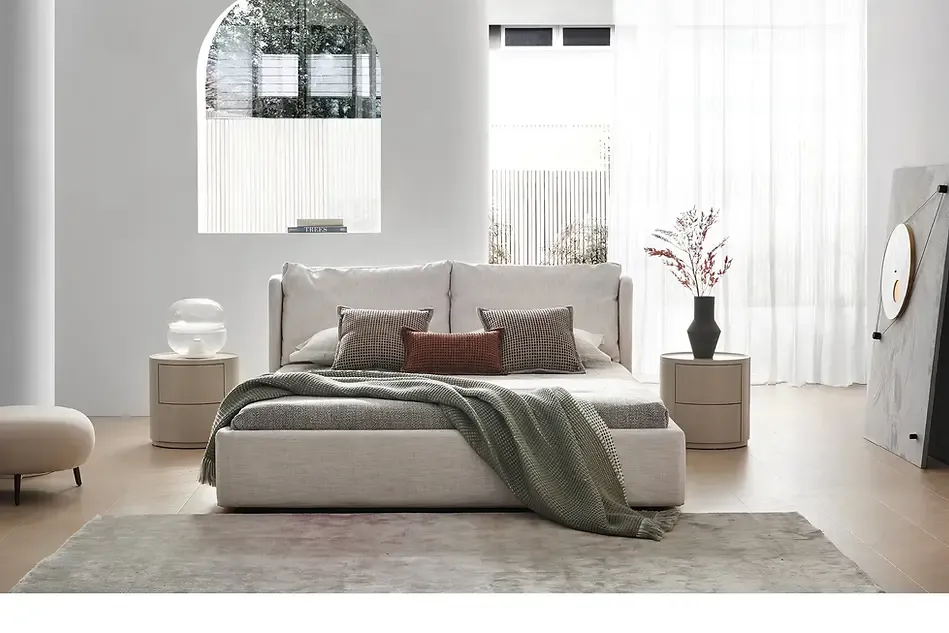 Plain Homeland Slider Three Item 4