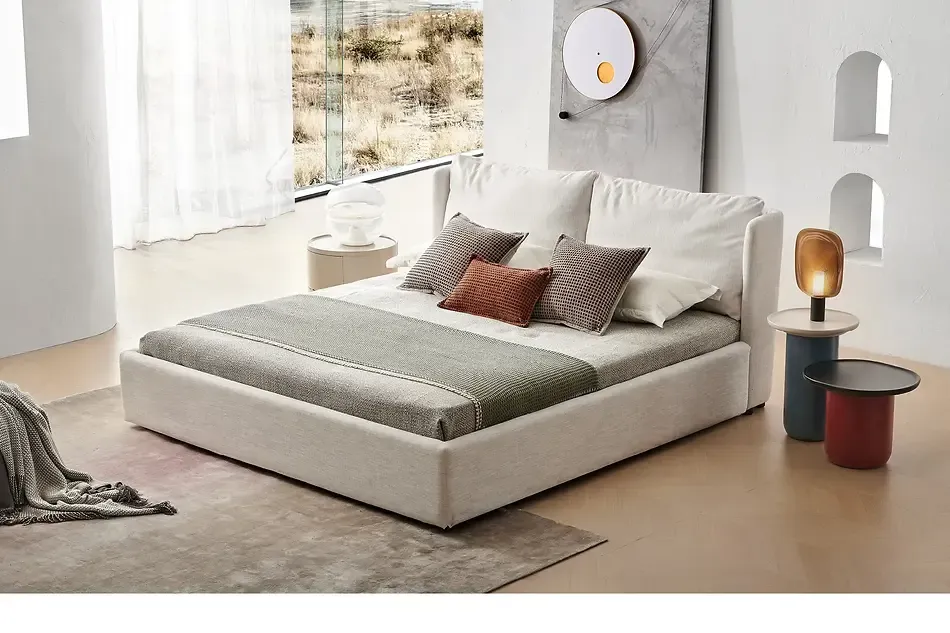 Plain Homeland Slider Three Item 1