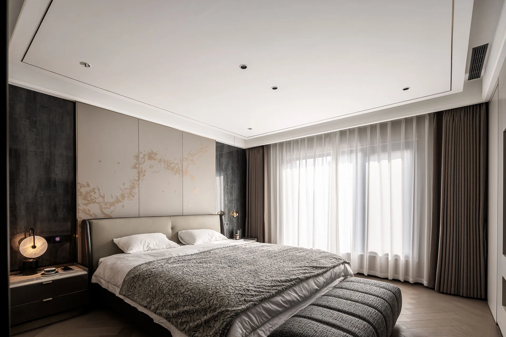 Plain Homeland Slider Three Item 4