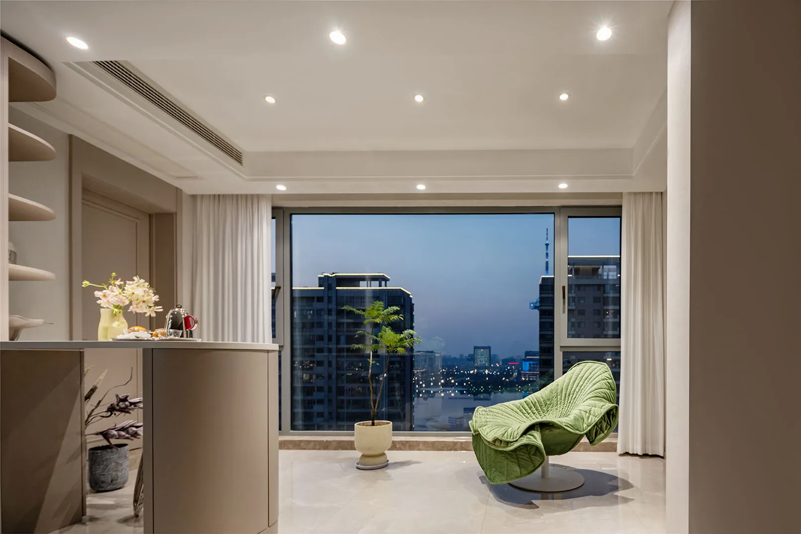 Plain Homeland Slider Three Item 5