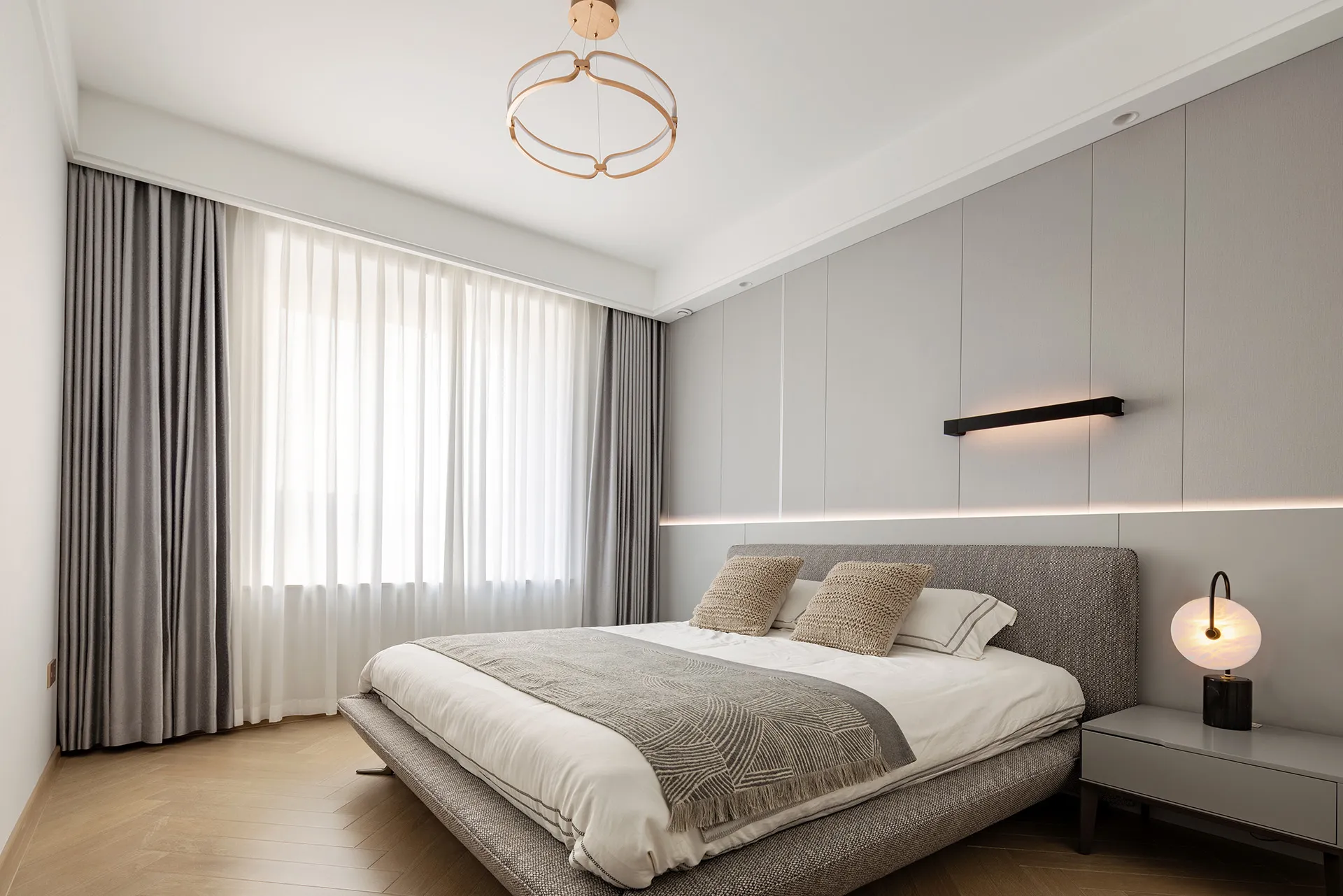 Plain Homeland Slider Three Item 2