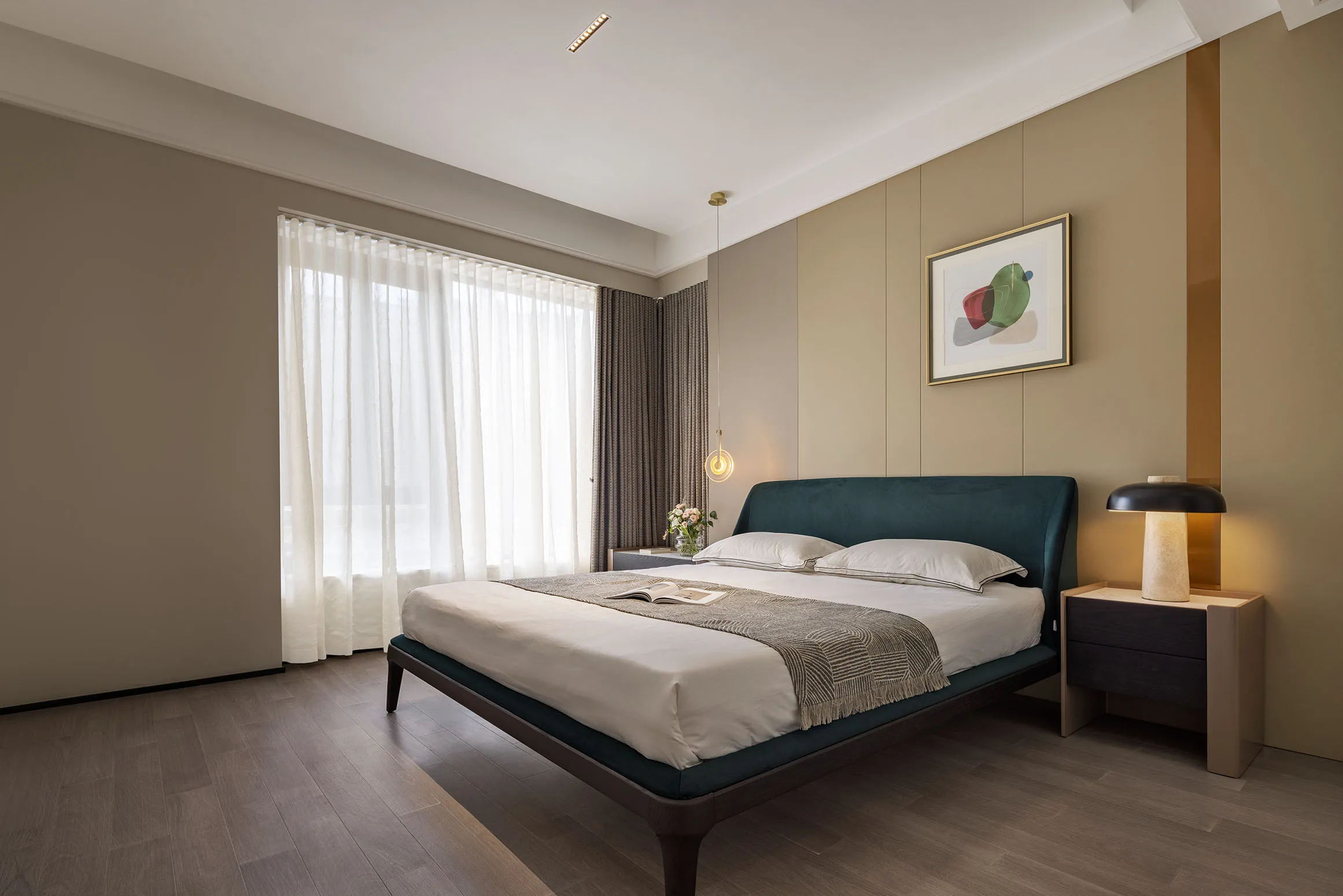 Plain Homeland Slider Three Item 4