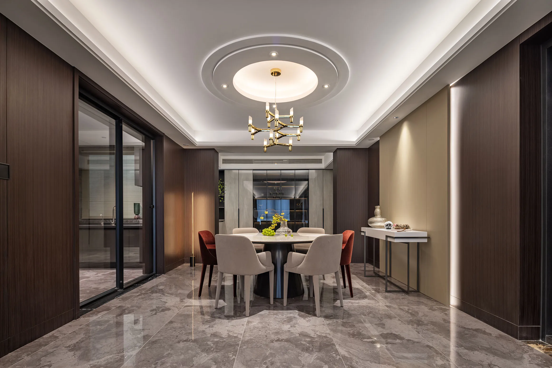 Plain Homeland Slider Three Item 1