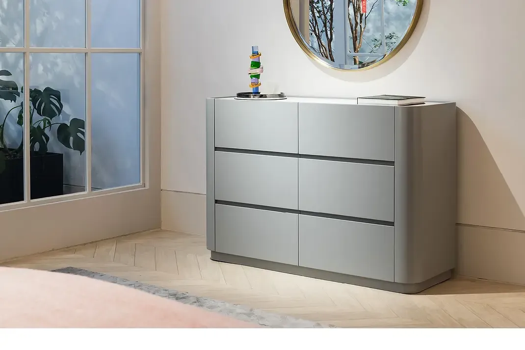 Plain Homeland Slider Three Item 1