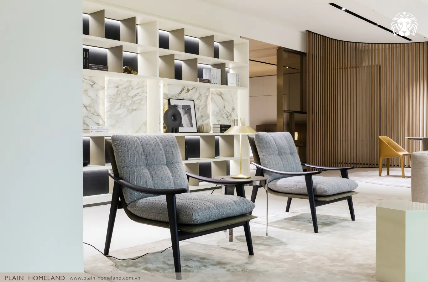 Sofa vải đơn tạo điểm nhấn cho không gian