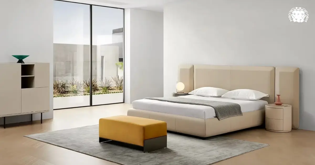 Ghế đôn cho phòng ngủ nên ưu tiên các mẫu ghế êm ái và có thiết kế hài hòa với nội thất