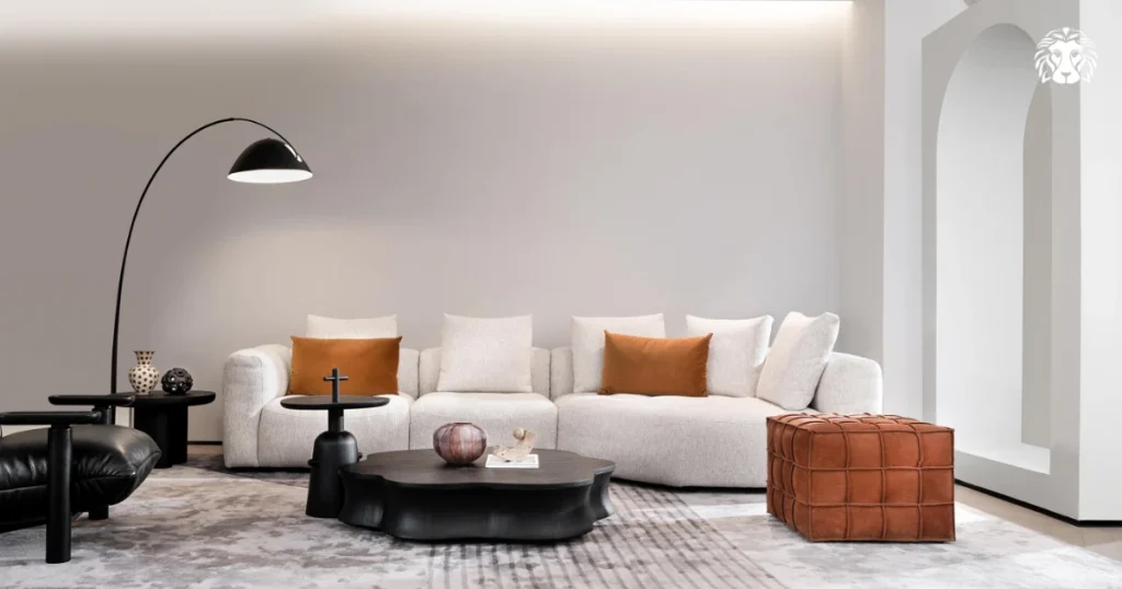 Sofa góc chữ L thường được đặt sát vào góc tường để tận dụng tối đa diện tích và tạo bố cục