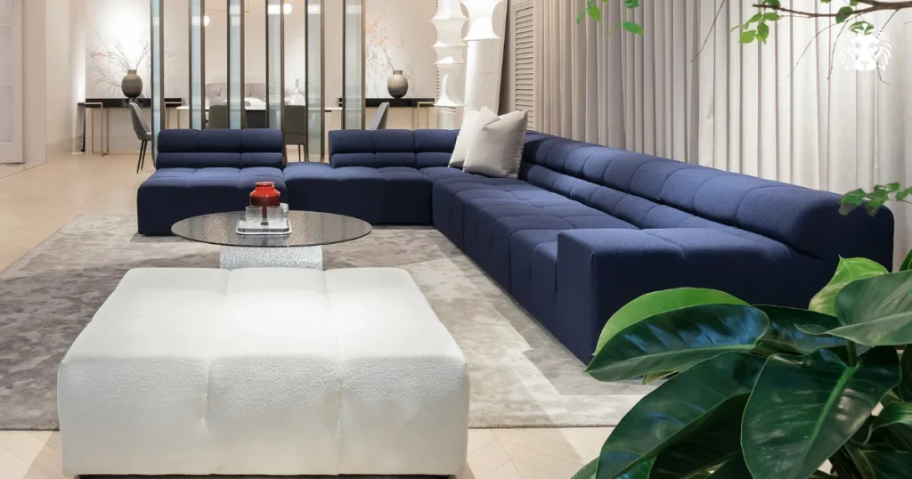 Sofa nỉ là dòng sofa được bọc bằng vải nỉ, được dệt từ sợi tổng hợp