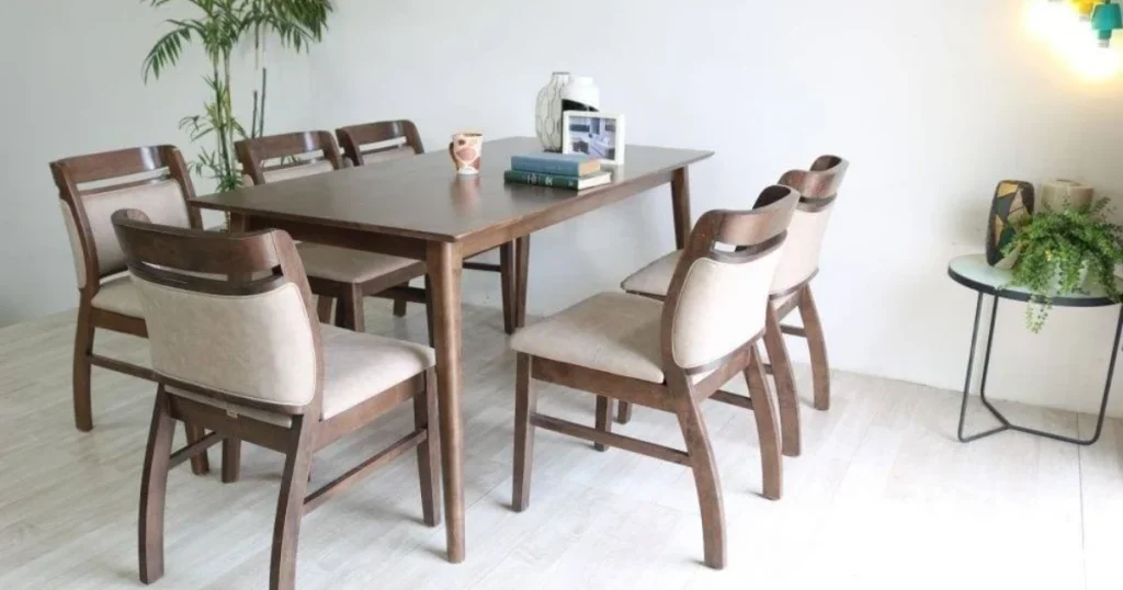 Sản phẩm tại showroom quận 7 thường được đánh giá cao về độ bền và kiểu dáng