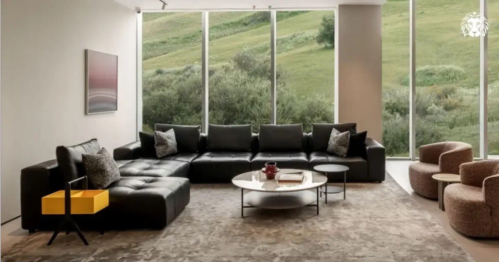 Sofa da thật cần được chăm sóc bằng dung dịch chuyên dụng