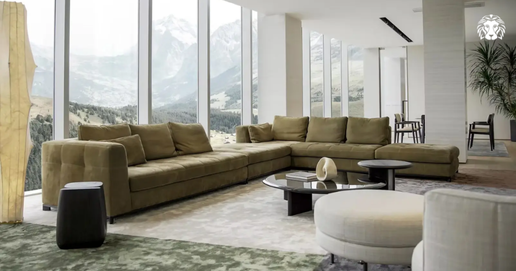 Mẫu sofa này phù hợp với không gian sinh hoạt chung cần sự tiện nghi và sang trọng