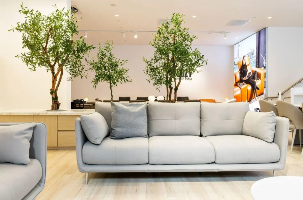 Không gian tại COZY hướng đến trải nghiệm nội thất cao cấp và sang trọng
