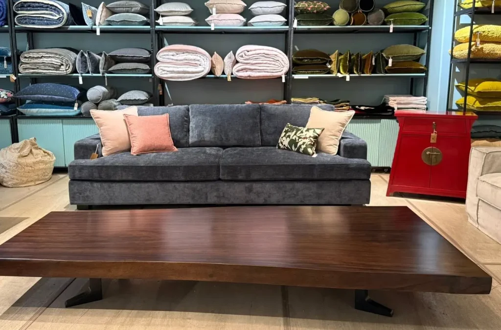 Linh’s Furniture kết hợp nội thất và phụ kiện trang trí cho không gian ấm áp hơn