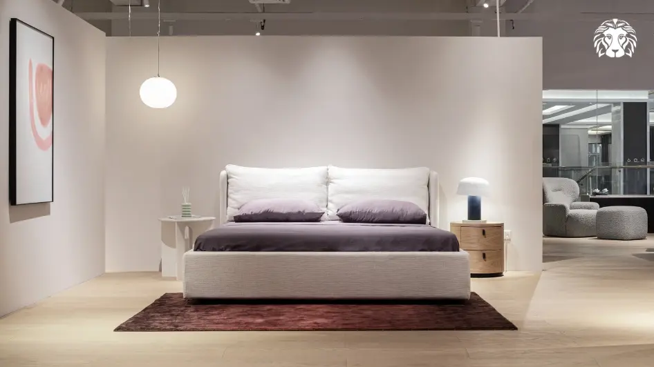 Giường bọc vải cotton lành tính, thấm hút mồ hôi tốt và dễ dàng tháo giặt vệ sinh tại nhà.