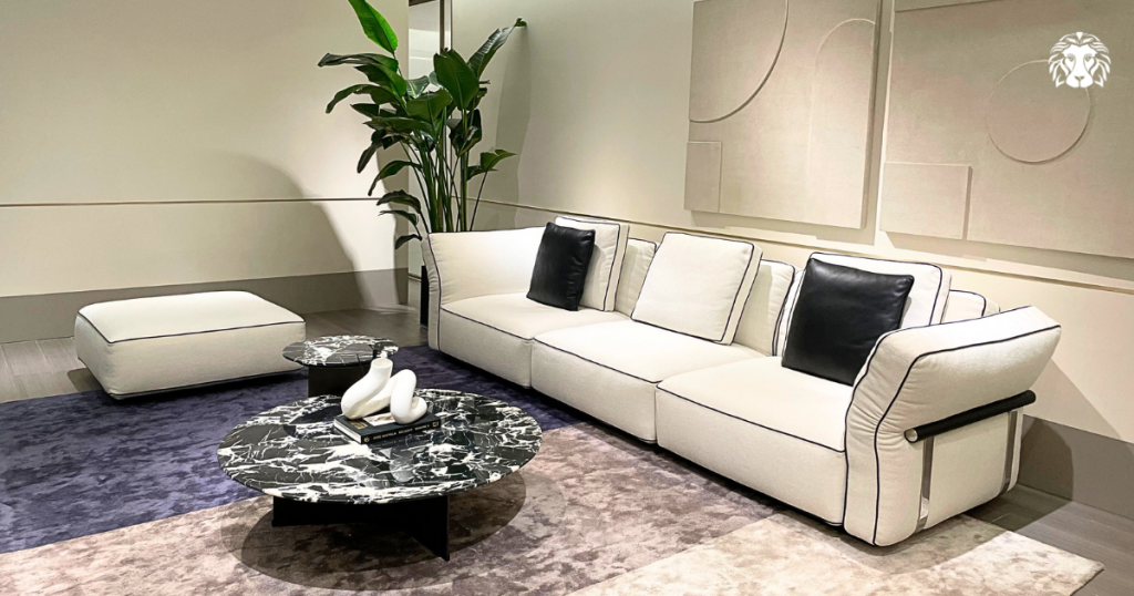 Kiểu dáng sofa gọn giúp tận dụng diện tích và giữ lối đi thông thoáng