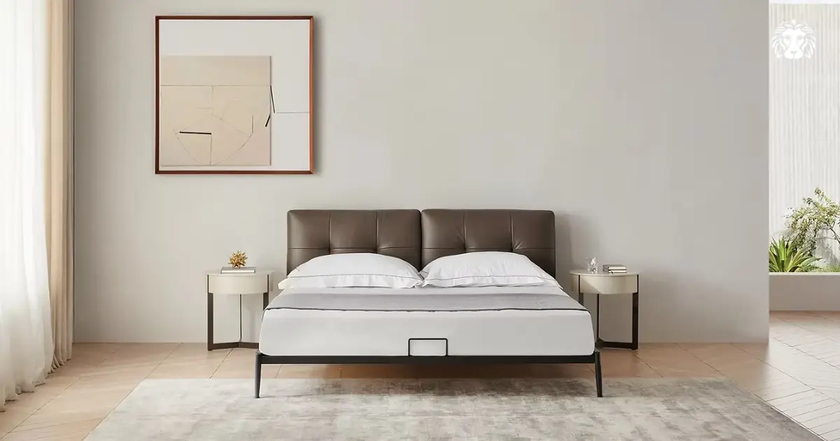 Khoảng gầm thoáng giúp việc vệ sinh bên dưới giường trở nên thuận tiện hơn