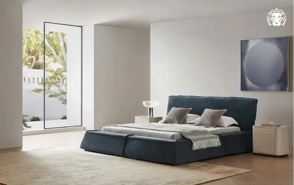 Bề mặt da kháng nước tự nhiên giúp chống bám bụi mịn và dễ dàng vệ sinh sạch sẽ chỉ với khăn ẩm mềm.